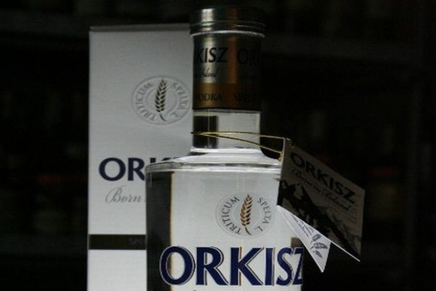 Kupujący wraz z wódką Orkisz dostaje kieliszki