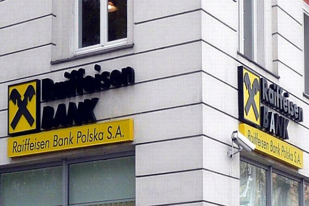 Reiffeisen testuje sklepy przy opłatach za rachunki