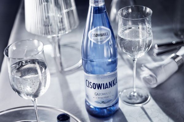 'Życie ma smak' w kampanii Cisowianki Perlage