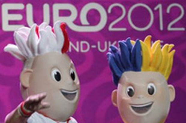 Carrefour przygotowuje projekty handlowe na Euro 2012