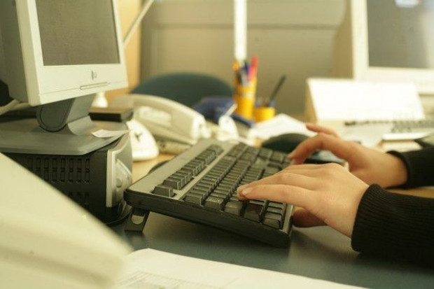 Ekspert: Filtr Google na porównywarki cen uderza też w klientów