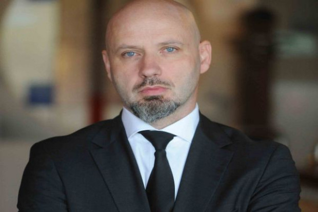 Delko wymienia zarząd, bo poprzedni naruszył prawo i interesy firmy