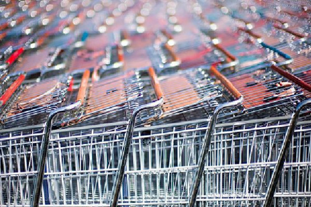 Jeżeli w niedzielę zostanie wprowadzony zakaz handlu, pracę straci 700 tys. ludzi