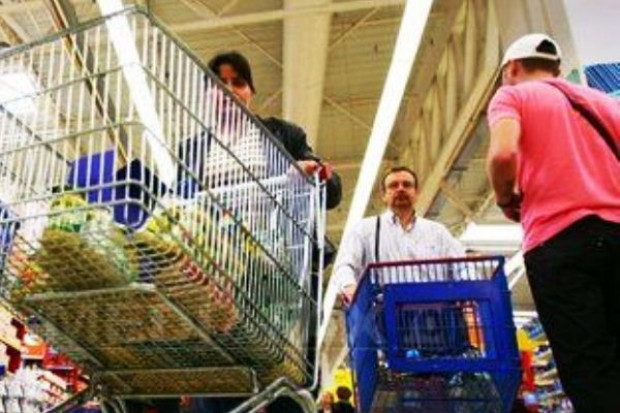WZZ "Sierpień 80": Zwolnienia w Tesco odbiją się niekorzystnie także na klientach