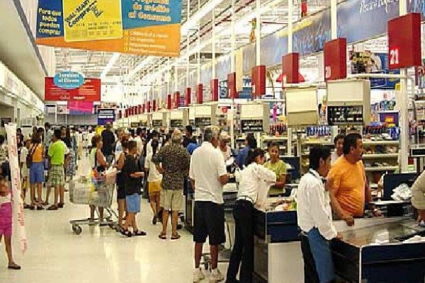 W I półroczu br. rosły obroty dyskontów i supermarketów