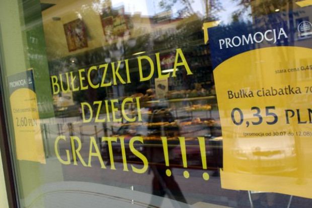 Poradnik: By zatrzymać klienta sklepy muszą rozwijać ofertę usługową