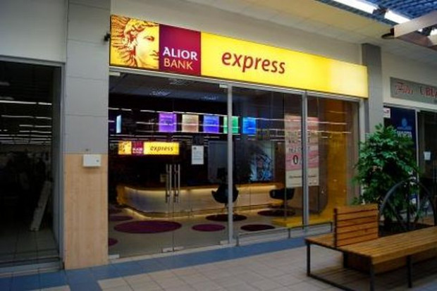 Alior kupi Meritum Bank, bo ten zbudował silną sieć sprzedaży w marketach Tesco