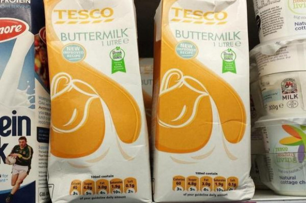 Genitalia na opakowaniu maślanki Tesco?