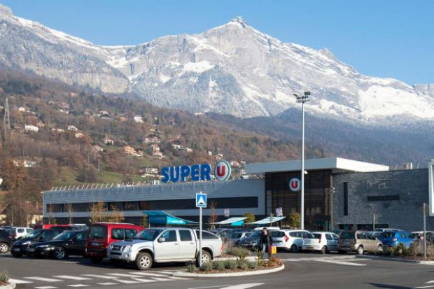 Ciekawa transakcja Auchan: Sklepy Simply Market zmienią szyld