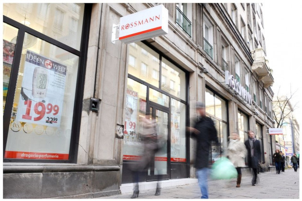 Na zdjęciu sklep sieci Rossmann, fot. za rossmann.com.pl Rossmann szuka chętnych do pracy w centrum dystrybucyjnym