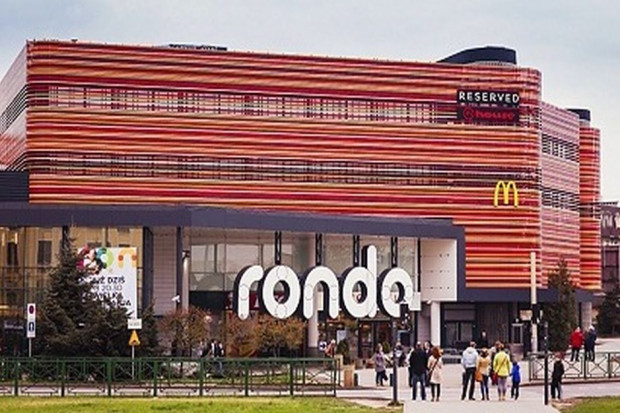Valad zainwestował m.in. w CH Rondo w Bydgoszczy, fot za valad.eu Auchan i Schiever wynajmują powierzchnię od Valad Europe