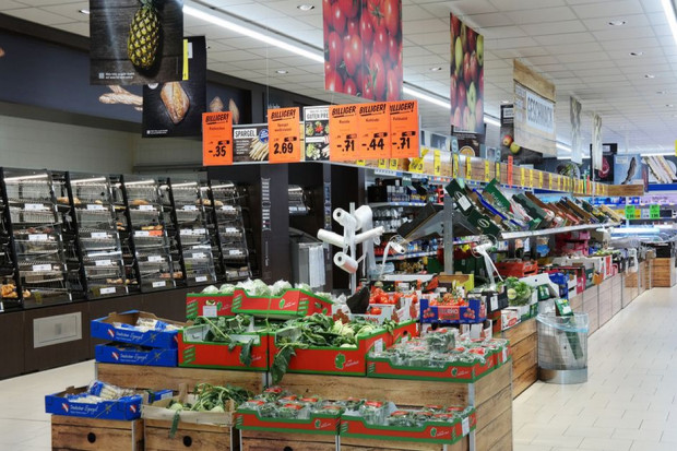 Na zdjęciu sklep sieci Lidl, fot. shutterstock Market Side: W Polsce możliwe jest osiągnięcie poziomu 7-7,5 tys. mieszkańców/dyskont