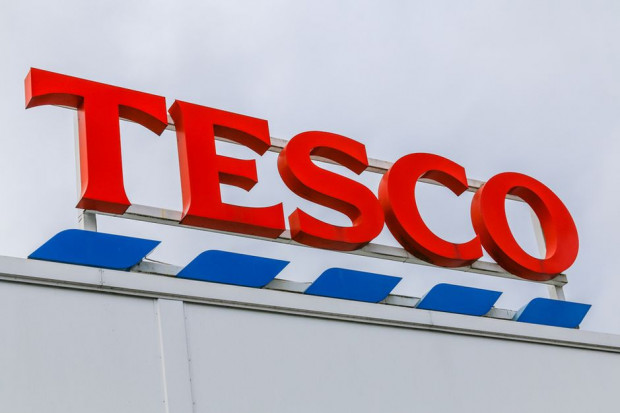 Tesco prowadzi rozmowy w sprawie sprzedaży 10 gruntów deweloperskich, fot. Chris Warham / Shutterstock.com Tesco prowadzi rozmowy w sprawie sprzedaży gruntów w Wielkiej Brytanii