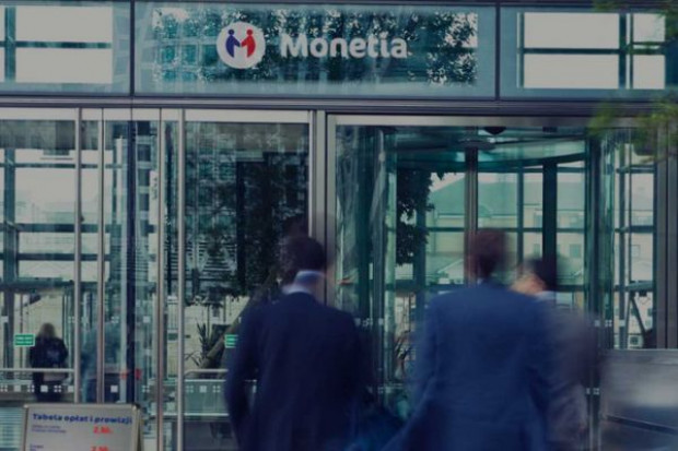 fot. za monetia.pl Właściciel sieci agencji płatniczych zachęca seniorów do franczyzy