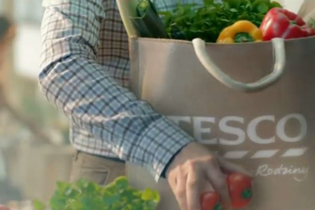 fot. za youtube.com Slogan reklamowy Tesco na wokandzie