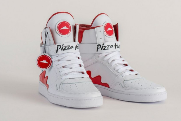 fot. materiały prasowe Przycisk na sneakersach zamówi pizzę z Pizza Hut