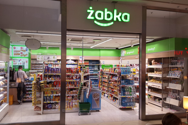 Żabka w łódzkiej Manufakturze, fot. materiały prasowe Żabka otworzyła sklep w łódzkiej Manufakturze