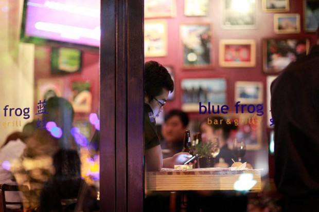fot. facebook/blue frog bar & grill Blue Frog - kolejny koncept AmRestu wchodzi do Polski