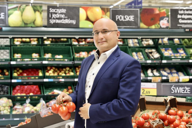 Na zdj. Wojciech Wieroński, dyrektor finansowy Tesco w Europie Środkowej, fot. Tesco Dyrektor Tesco: Musimy zaoferować klientom coś więcej niż zakupy