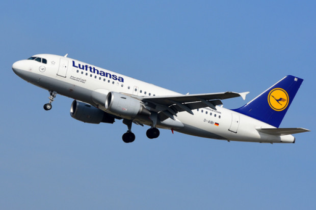 Fot. za Shutterstock.com Wirtualny sklep spożywczy na pokładzie samolotów Lufthansy