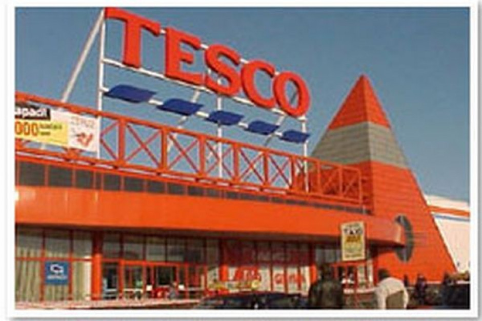 Biedronka i Tesco polecają się... trochę inaczej: Nowe kampanie reklamowe największych sieci