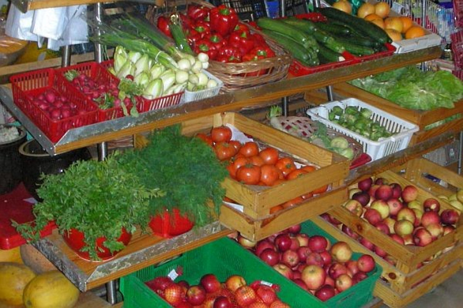 Verdes: Sezonowe warzywa i owoce to trudny towar
