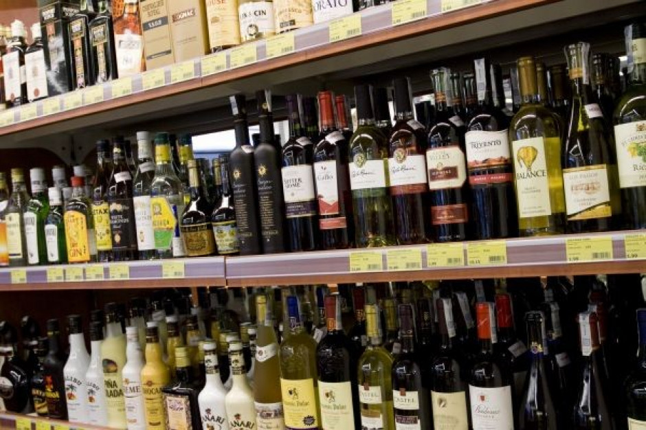 Zakaz sprzedaży alkoholu w Krakowie i Warszawie 17 i 18 kwietnia
