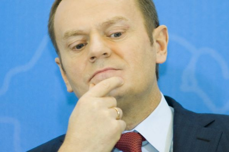Tusk przeciw zakazowi pracy w placówkach handlowych w niedzielę