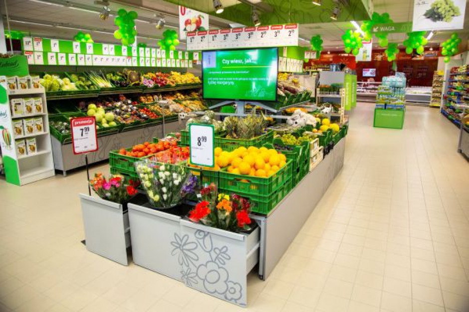 Stokrotka jednego dnia otwiera cztery supermarkety w nowej wizualizacji