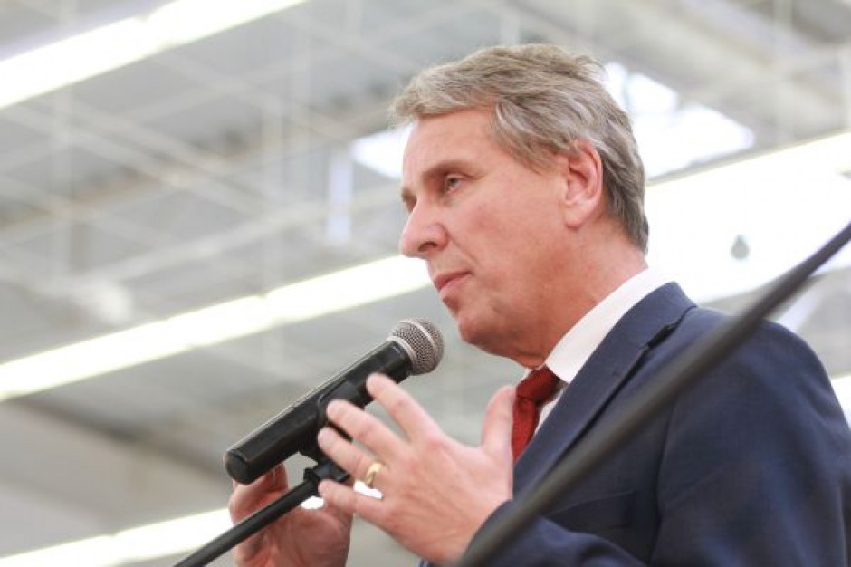 Do końca roku jeszcze siedem hipermarketów Real zmieni szyld na Auchan