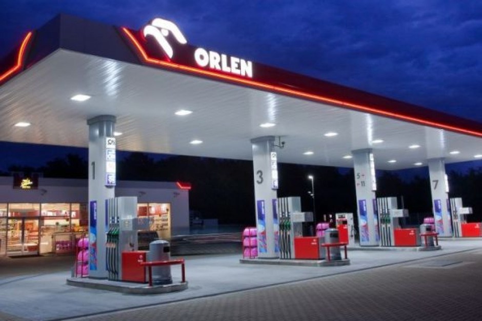 Tesco też chce mieć małe sklepy. Uruchamia testowy punkt express na stacji Orlen