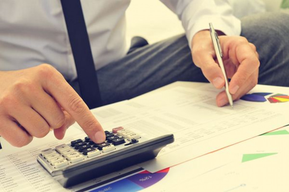 W trzy miesiące o 100 mln zł wzrosło zadłużenie firm handlowych