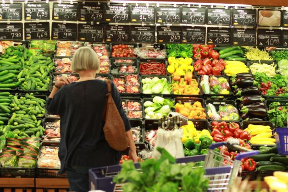 fot. Żelazna Studio, sklep sieci Piotr i Paweł Koszyk cen: Supermarkety z podwyżkami przez ceny warzyw. Deflacja w odwrocie?