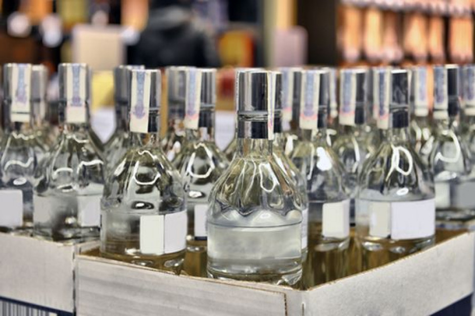 fot. shutterstock Koszyk napojowy Polaków: piwo, wódka, sok