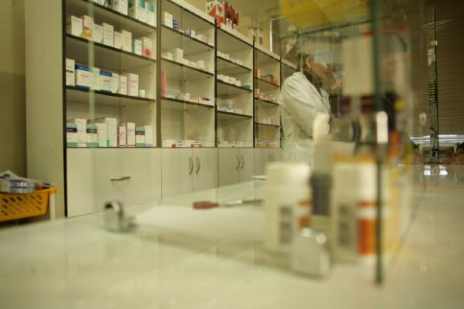 W Polsce funkcjonuje 14,4 tys. aptek W rok z rynku zniknęło ponad 500 aptek
