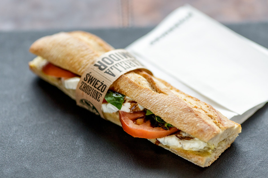 fot. Starbucks Starbucks rusza z ofertą śniadaniową i lunchową