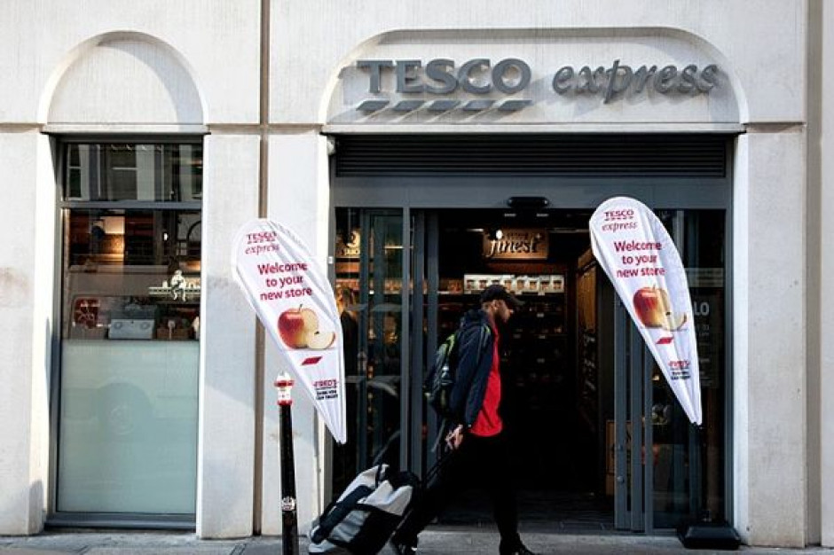 fot. za telegraph.co.uk Tesco zamyka sklepy typu "Food to Go". Inwestycja w rynek kanapkowy nie przyniosła oczekiwanych rezultatów