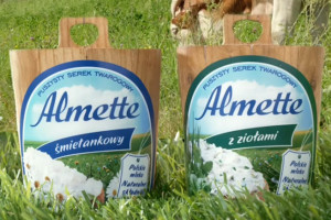 Hochland wspiera sprzedaż serków Almette