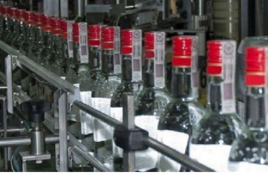 Papierosy i alkohol z największymi udziałami w obrotach sklepów małoformatowych