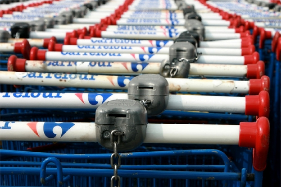 Sprzedaż Carrefoura w Polsce na stabilnym poziomie, fot. Stefan Ataman / Shutterstock.com Sprzedaż Carrefoura w Polsce niższa o 1 mln euro