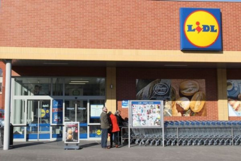 fot. shutterstock Lidl o 200 zł podniósł pensje pracownikom