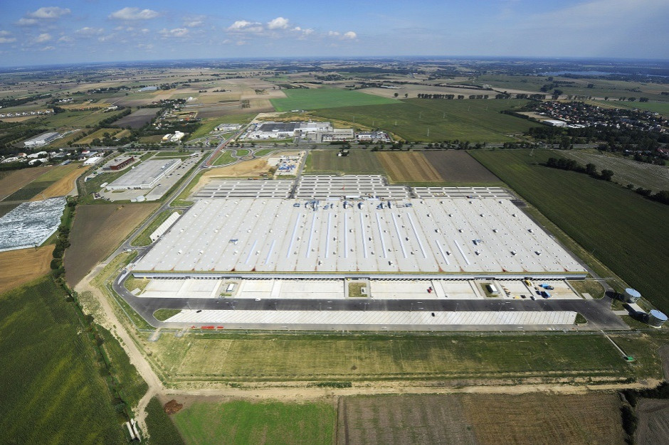 fot. Amazon Jest wniosek do UOKiK w sprawie przejęcia centrum Amazona