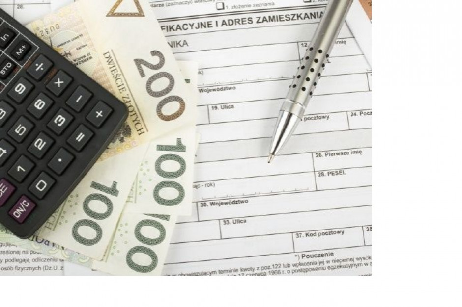 Raport: Sprzedawcy średnio zarabiają ok. 2 tys. zł