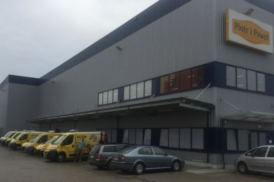 fot. materiały sieci Piotr i Paweł Piotr i Paweł z pierwszym magazynem dedykowanym e-zakupom