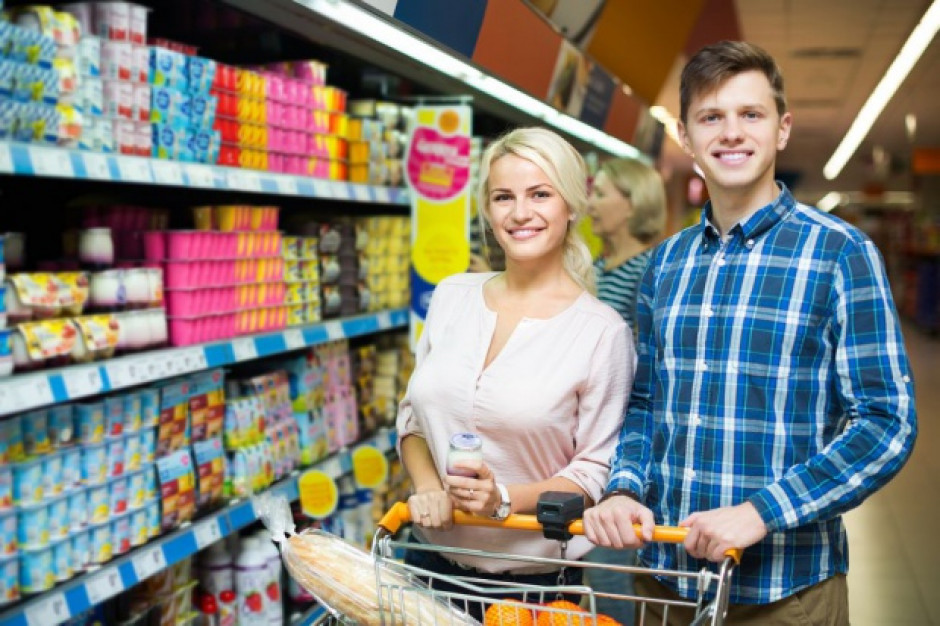 fot. shutterstock Raport: Na koniec 2015 r. działało w Polsce nieco ponad 100 tys. sklepów spożywczych