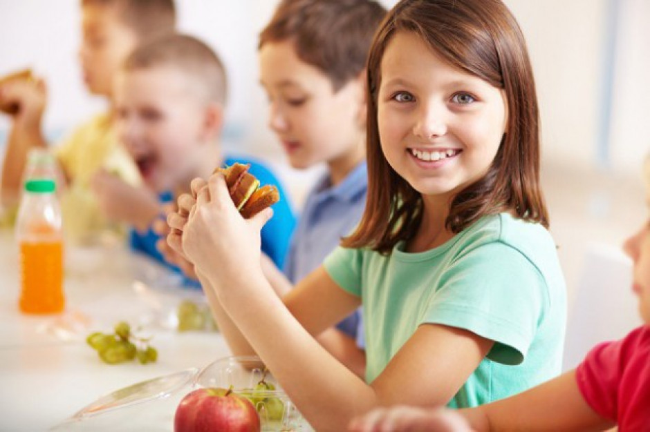 fo. shutterstock Pieczywo wyprodukowane z ciasta głęboko mrożonego zakazane w sklepikach szkolnych