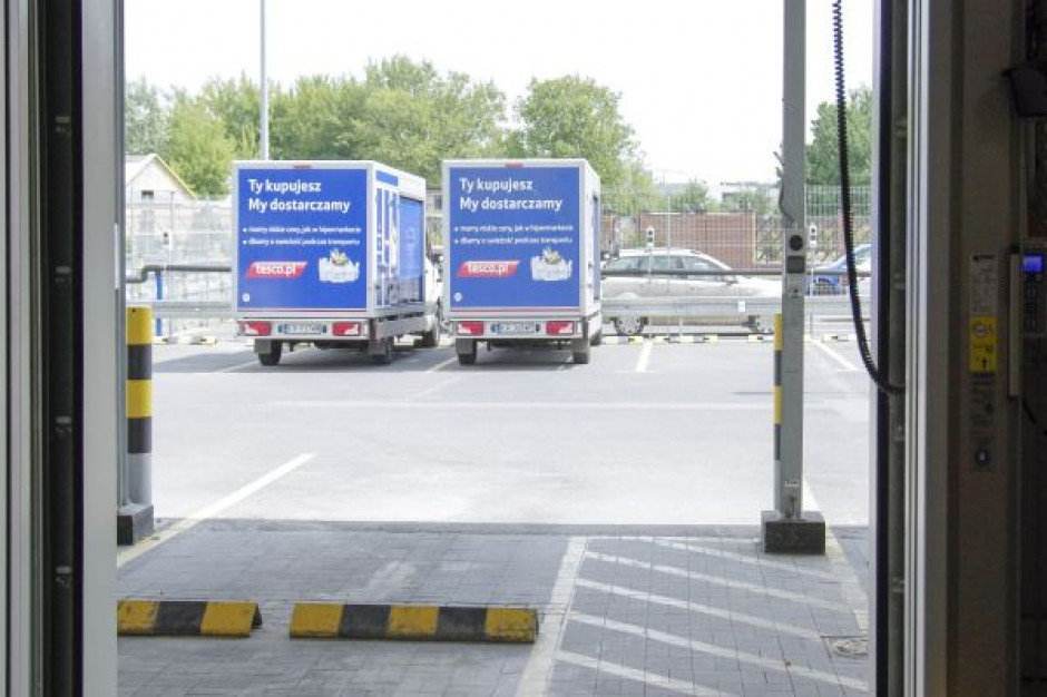 fot. Żelazna Studio, na zdj. zaplecze e-sklepu w Warszawie Kolejne zwolnienia grupowe w Tesco. Tym razem w dziale sprzedaży on-line
