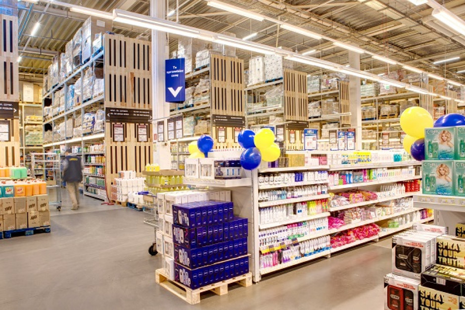 Modernizacja hali Makro w Warszawie (wizualizacje)