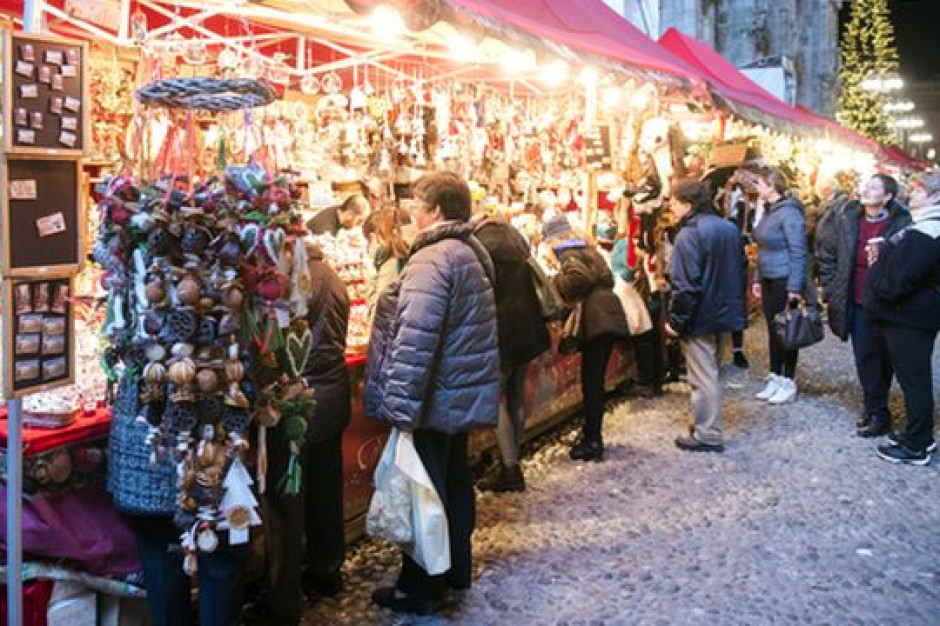 fot. shutterstock Polska rodzina wyda na święta 1 121 zł. Żywność "zje" 46 proc. budżetu świątecznego