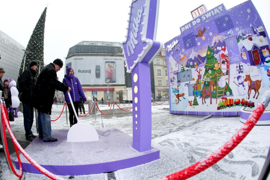 Fot. mat.pras. Kalendarz adwentowy Milka przed Galerią Katowicką